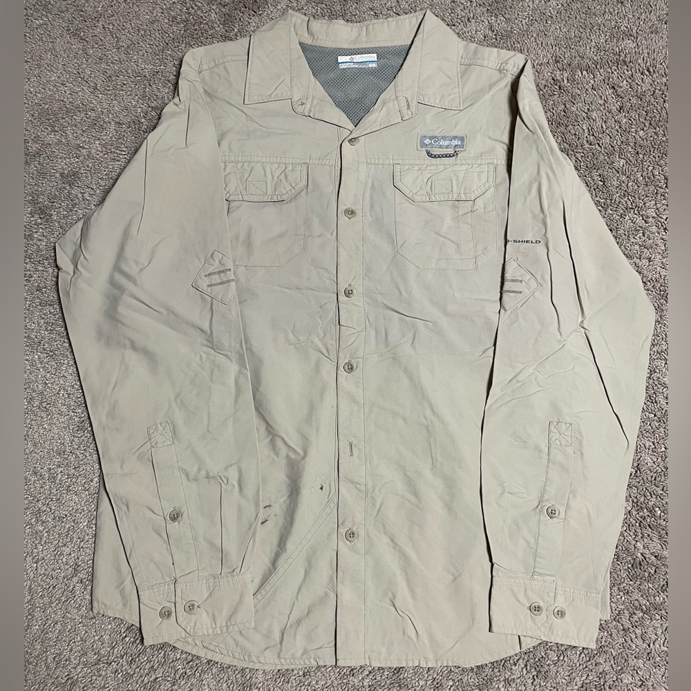 Men’s Columbia Omni Shield fishing vented long sleeve light khaki size M
